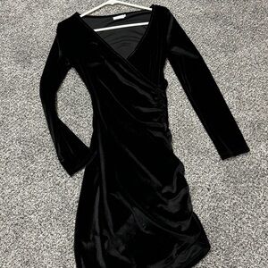 Velvet Ruched Midi Long-Sleeve Dress